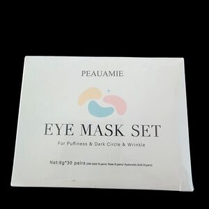 New In Sealed Box PeauAmie Eye Mask Set